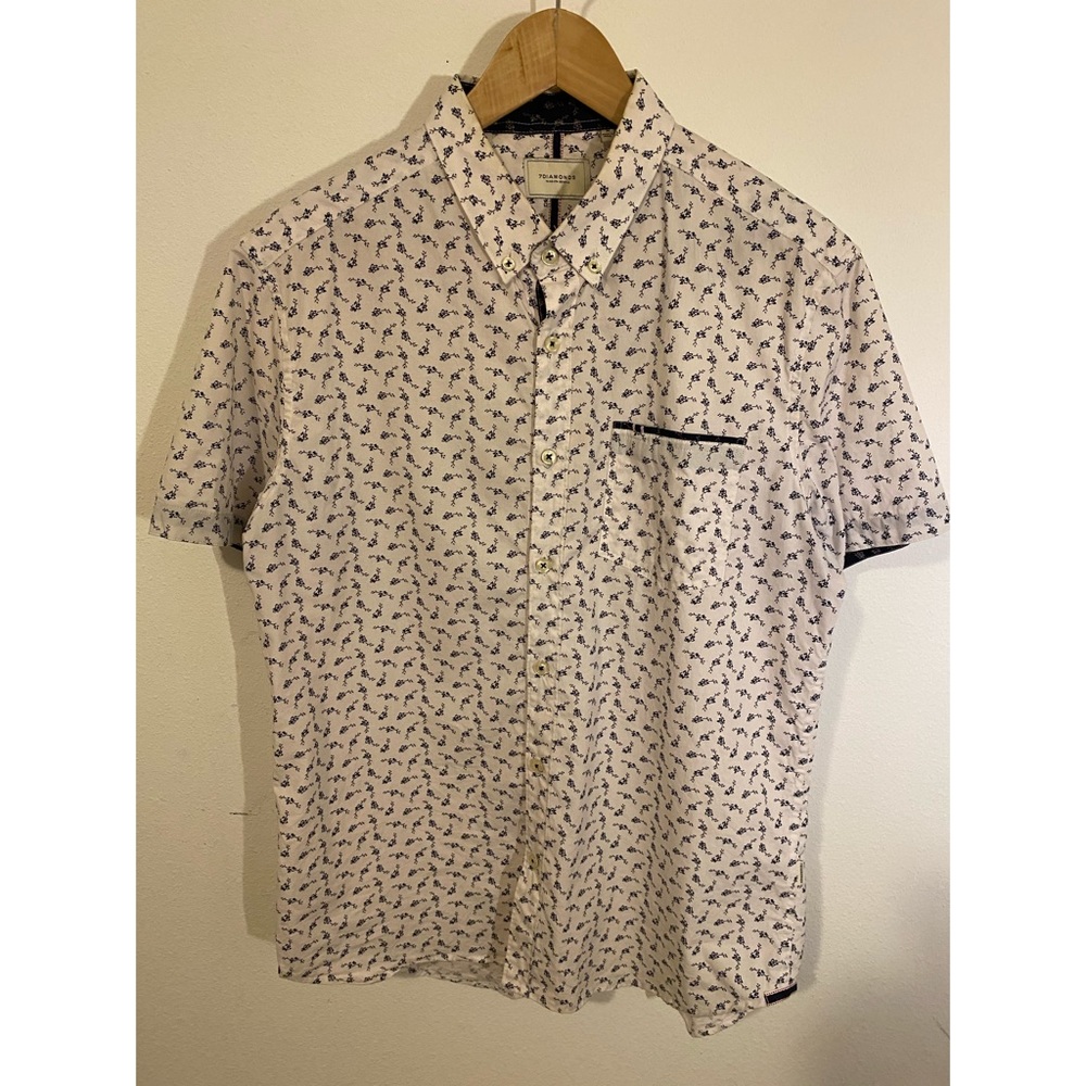 7Diamonds Button Down Shirt